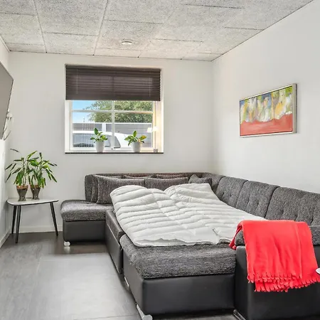 1 Bedroom Cozy In Сasa de vacaciones Otterup