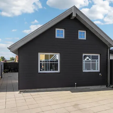 Сasa de vacaciones 1 Bedroom Cozy In